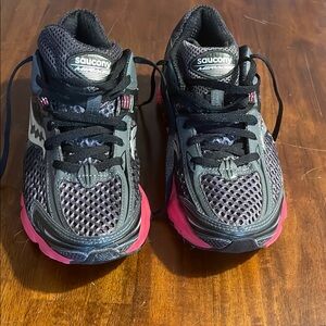 Saucony Kids Shoes - Black and Pink